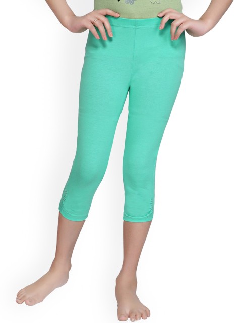 

Tiny Girl Pista Green Solid Three-Fourth Length Leggings