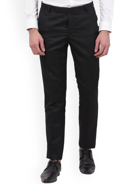 

TAHVO Men Black Tailored Trousers