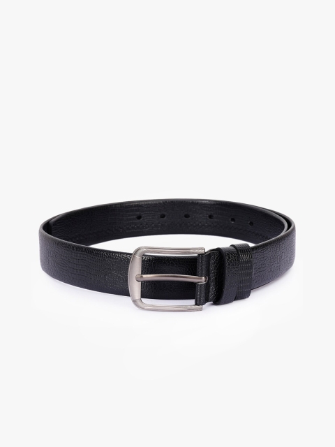 

BuckleUp Men Black Leather Belt