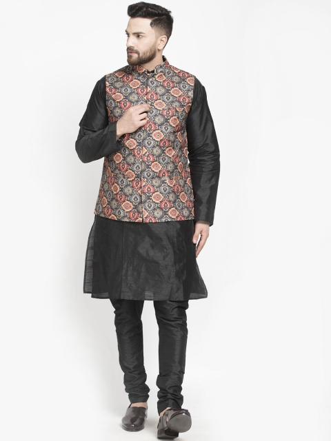 

Benstoke Men Black Floral Tiered Kurti with Pyjamas