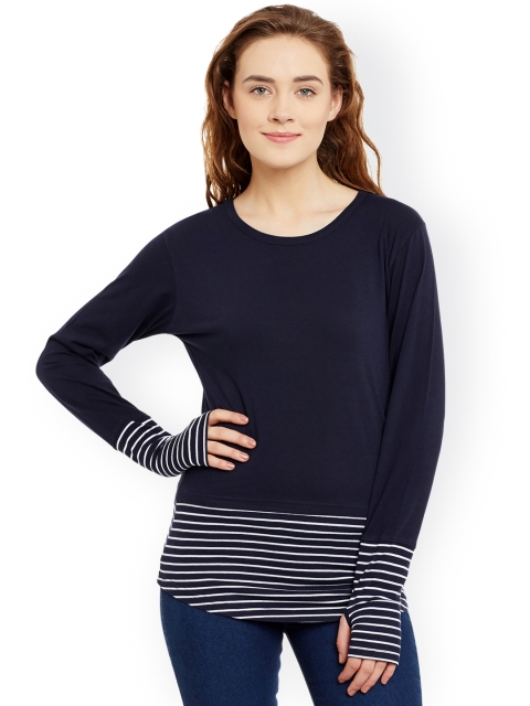 

Hypernation Women Navy Blue Solid Slim Fit Round Neck T-shirt