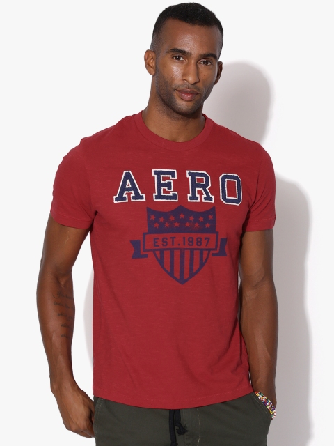 

Aeropostale Men Red Applique Printed Round Neck T-shirt