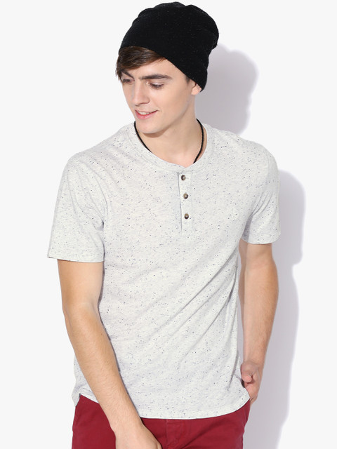

Aeropostale Men Grey Melange Solid Henley Neck T-Shirt