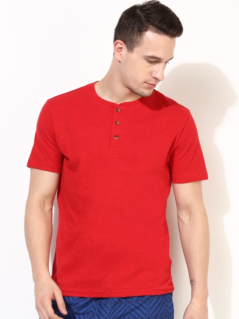 

Aeropostale Men Red Solid Henley Neck T-shirt