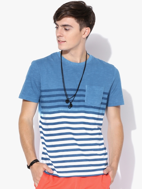 

Aeropostale Men Blue & White Striped Round Neck T-Shirt