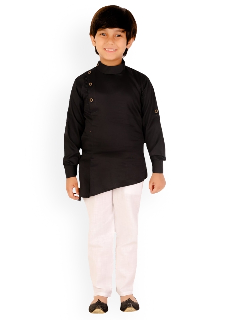 

DKGF FASHION Boys Black Kurta with Pyjamas