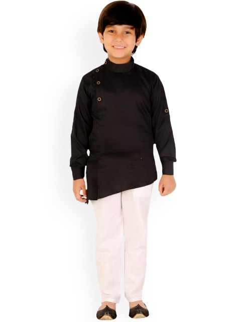 

DKGF FASHION Boys Black Kurta with Pyjamas