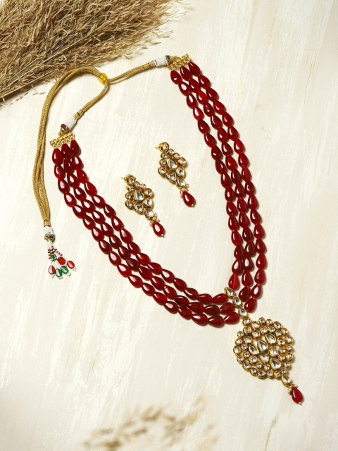 

Ruby Raang Gold-Plated White & Maroon Kundan Studded & Beaded Handcrafted Jewellery Set