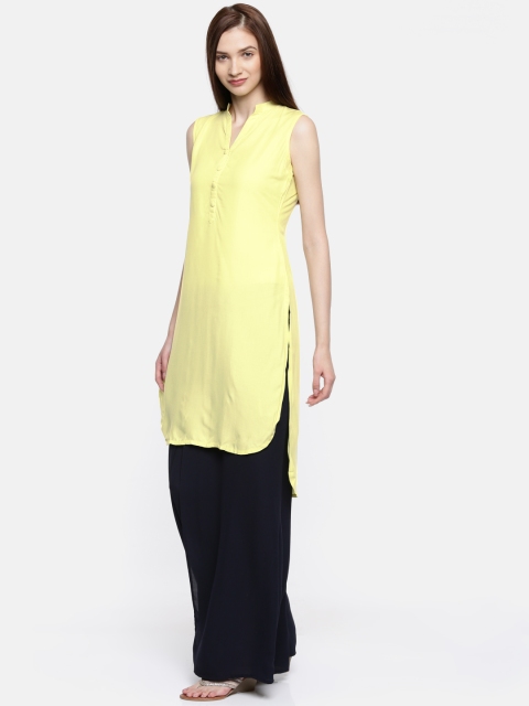 

GERUA Women Yellow Solid Straight Kurta