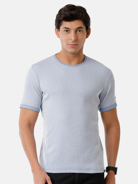 

Voi Jeans Men Purple Raw Edge T-shirt