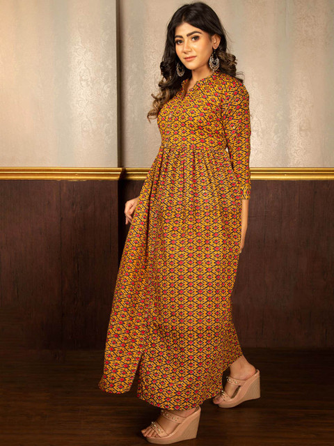 

Unnati Silks Women Multicoloured Ethnic Motifs Printed Ikat Cotton Kurta, Multi