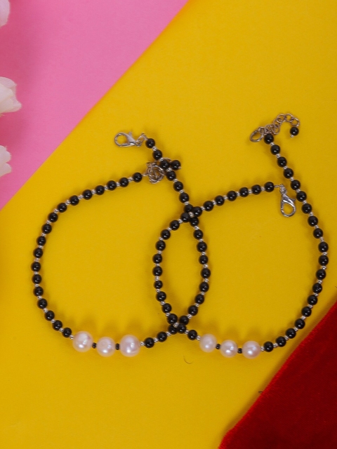 

DIVA WALK Silver-Plated Black & White Beaded Handmade Anklets