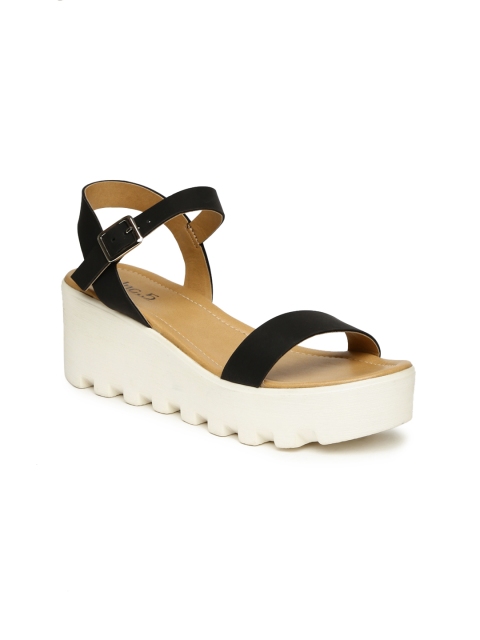 

Inc 5 Women Black Sandals
