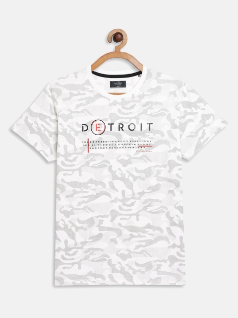 

Octave Boys White Printed Applique T-shirt