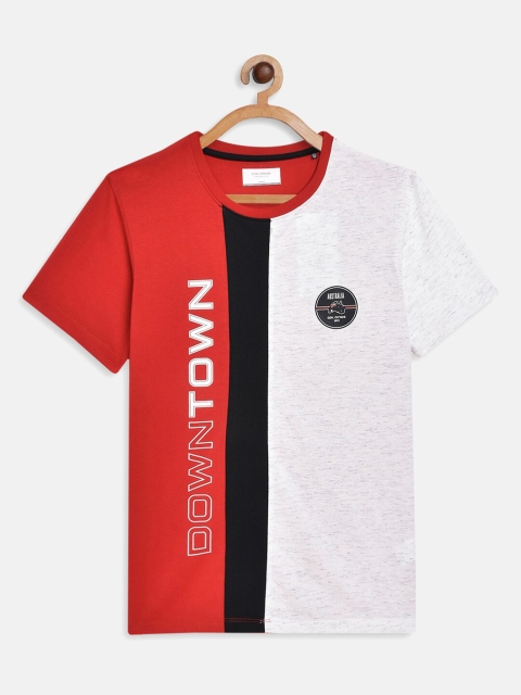 

Octave Boys Red & Off White Typography Colourblocked T-shirt