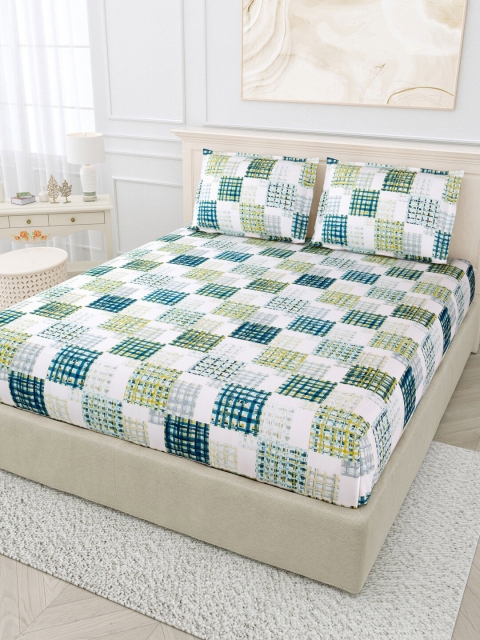 

BOMBAY DYEING White & Green Floral 144 TC Cotton King Bedsheet with 2 Pillow Covers