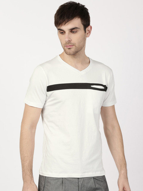 

ether Men White Solid V-Neck T-shirt