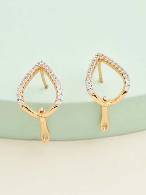 

Kushal's Fashion Jewellery White Leaf Shaped Studs Earrings