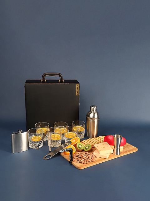 

MensXP Black & Silver-Toned Leather Bar Box Set