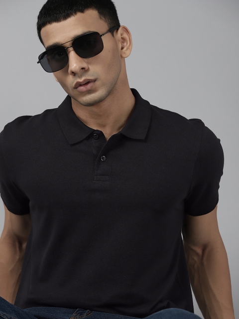 

Roadster Men Black Pure Cotton Solid Polo Collar T-shirt