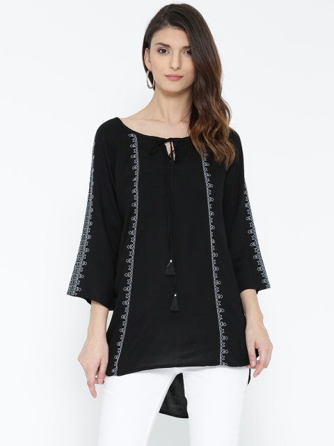 

Noi Black Embroidered Detail Tunic
