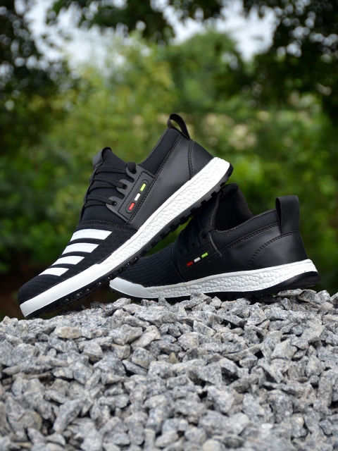 

Hundo P Men Black Striped Sneakers