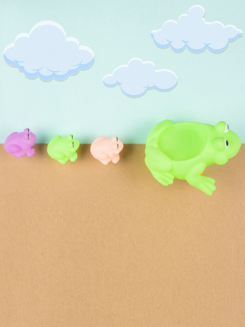 

Baby Moo Green Frog Family 4Pcs Squeezy Bath Toy