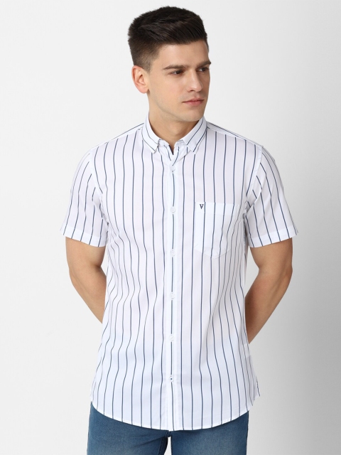

Van Heusen Sport Men White & Navy Blue Slim Fit Striped Cotton Casual Shirt