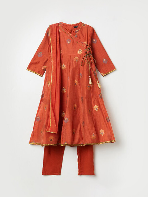 

Melange by Lifestyle Girls Yellow Printed Printed Chanderi Clothing Set