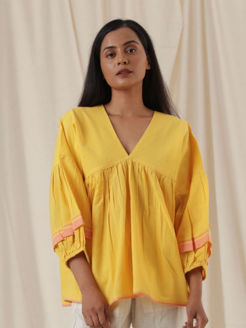 

the kaatn trail Yellow Solid Top