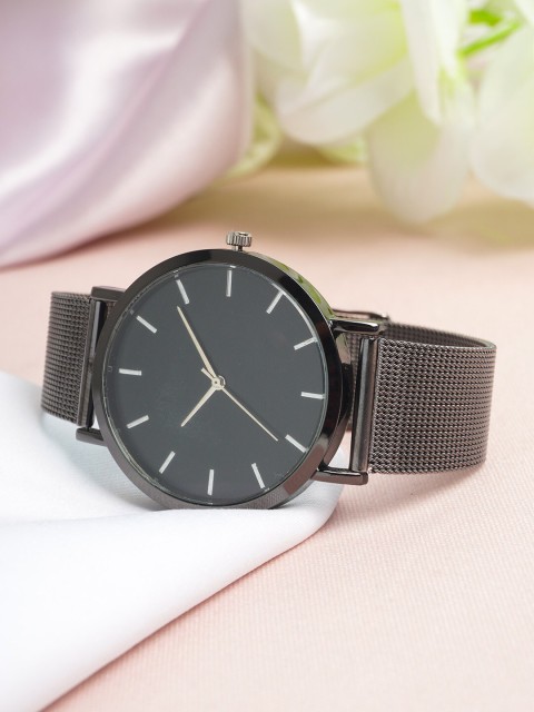 

Ferosh Women Black Embellished Dial & Black Bracelet Style Straps Analogue Watch APWAT22-1022