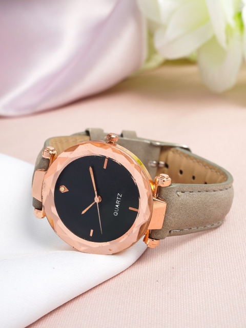 

Ferosh Women Black Embellished Dial & Green Bracelet Style Straps Analogue Watch APWAT22-1003, Grey