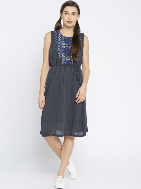 

Vero Moda Women Grey Embroidered A-Line Dress