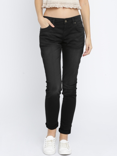 

Vero Moda Women Black Slim Fit Stretchable Jeans