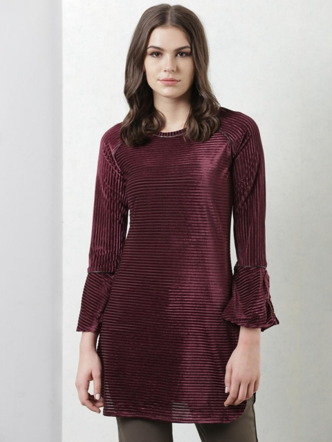 

Lakshita Women Maroon Solid Velvet Tunic, Black