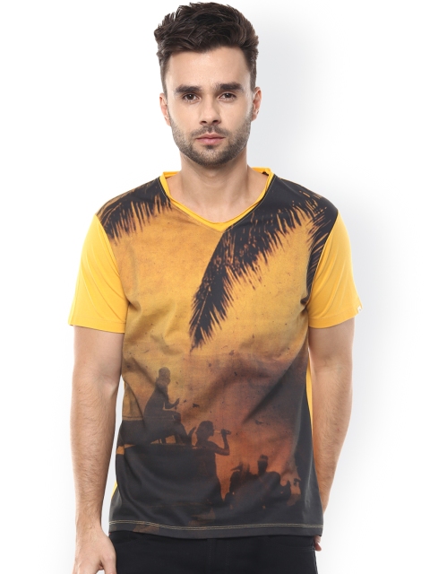 

SPYKAR Yellow Printed Slim Fit T-shirt