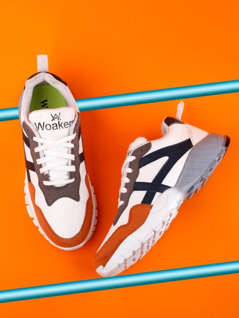 

Woakers Men White Printed Sneakers
