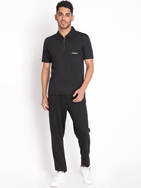 

Chkokko Black Solid T-Shirt & Trousers Co-ords