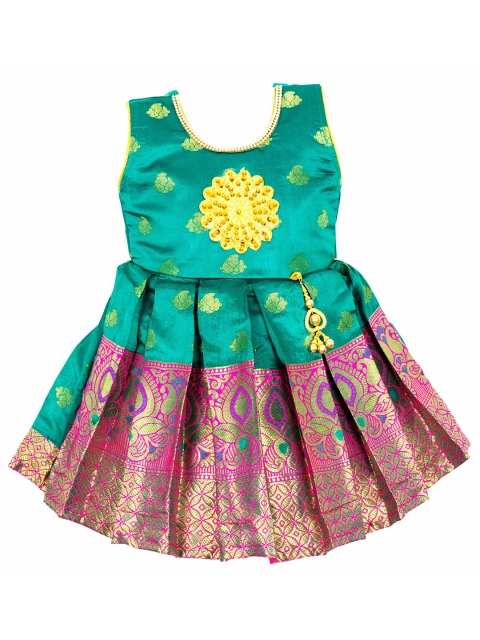 

AMIRTHA FASHION Green Floral Jacquard Dress