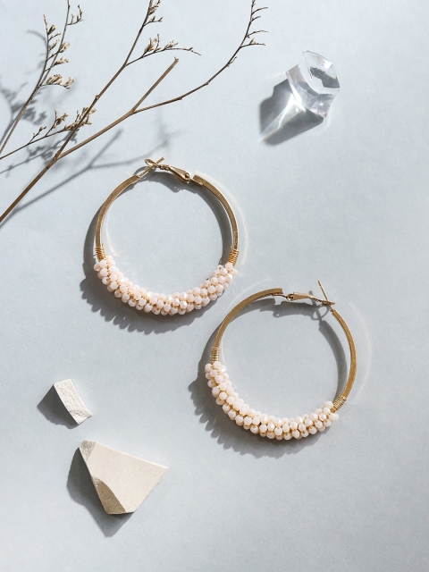 

W White Circular Hoop Earrings