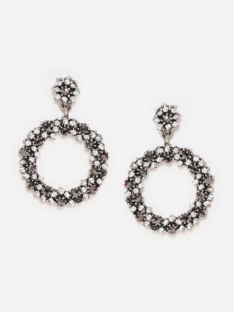 

W White Floral Drop Earrings