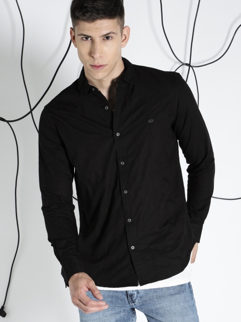 

Ecko Unltd Men Black Regular Fit Self-Checked Casual Shirt