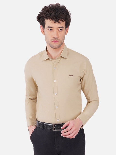 

OUTLAWS Men Yellow Comfort Slim Fit Casual Shirt