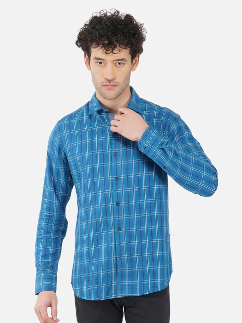 

OUTLAWS Men Blue Comfort Slim Fit Checked Casual Shirt
