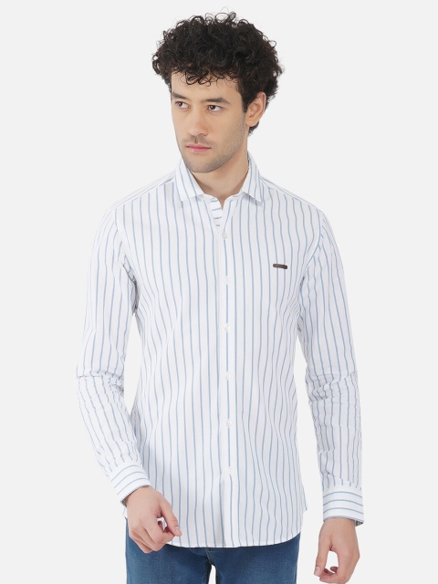 

OUTLAWS Men White Comfort Slim Fit Striped Casual Shirt