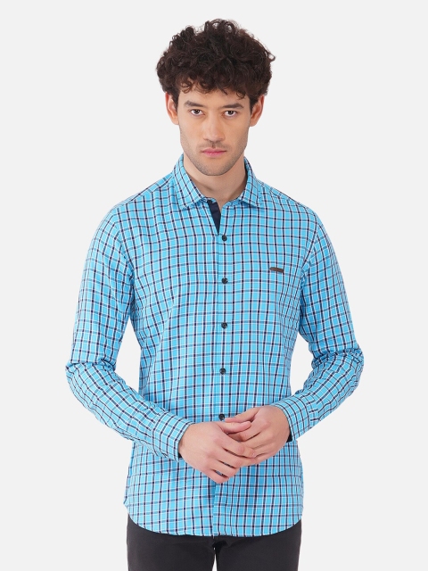 

OUTLAWS Men Blue Comfort Slim Fit Checked Casual Shirt