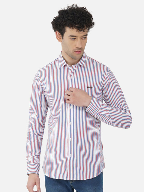 

OUTLAWS Men White Comfort Slim Fit Striped Casual Shirt