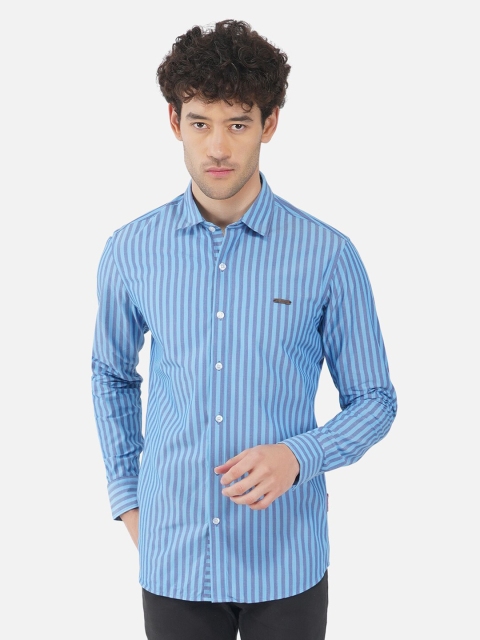 

OUTLAWS Men Blue Comfort Slim Fit Striped Casual Shirt