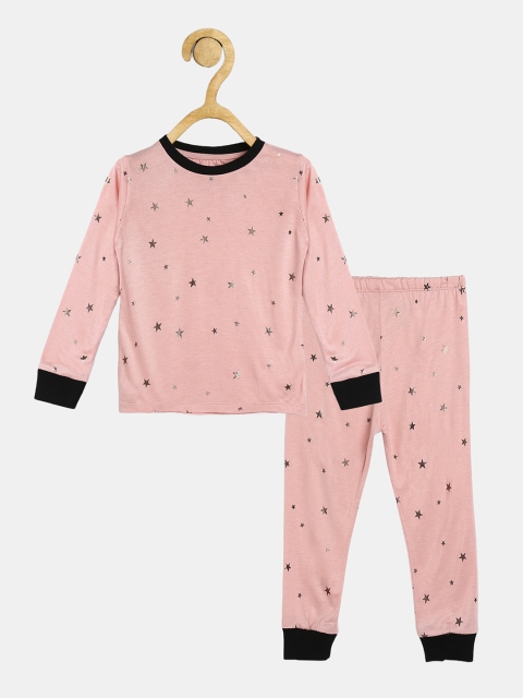 

Wyld Sprog Girls Peach-Coloured & Black Printed Night suit