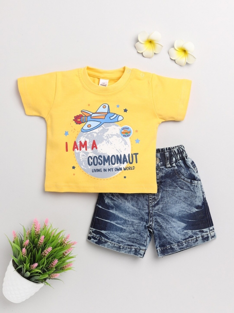 

Olio Kids Boys Yellow Printed T-shirt with Shorts